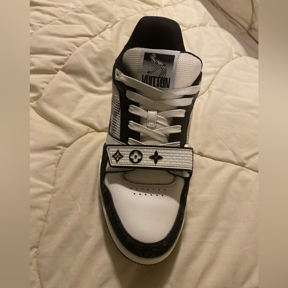 Louis Vuitton sneakers - Picture 3 of 6